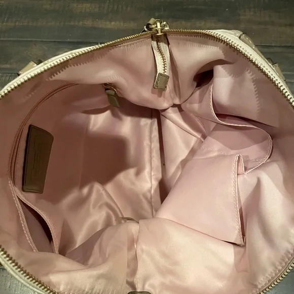 Coach Purse - Picture 4 of 4